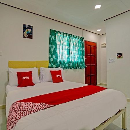 Kampong Raja Capital O 90423 Teratai Chalet酒店 外观 照片