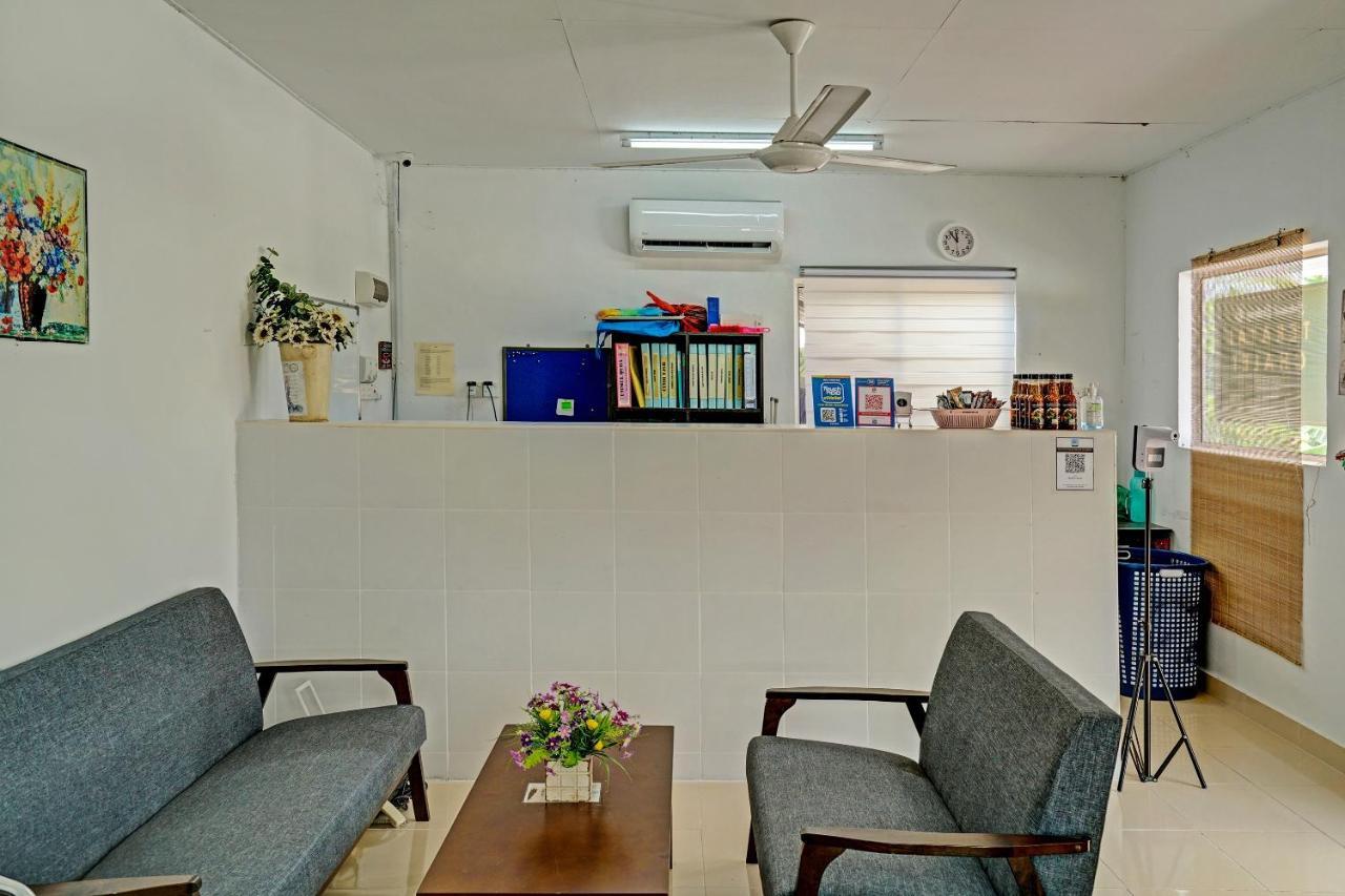 Kampong Raja Capital O 90423 Teratai Chalet酒店 外观 照片