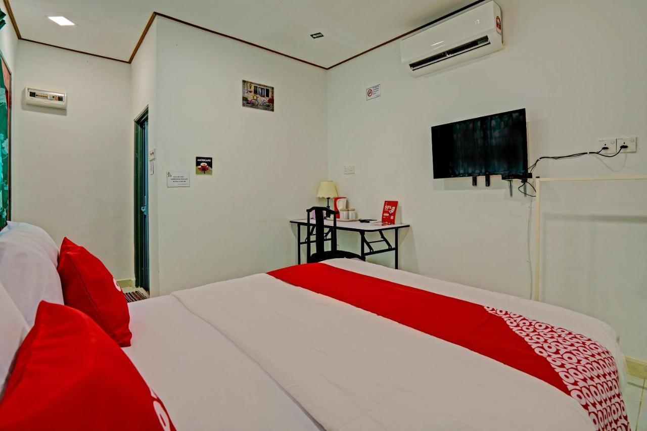 Kampong Raja Capital O 90423 Teratai Chalet酒店 外观 照片